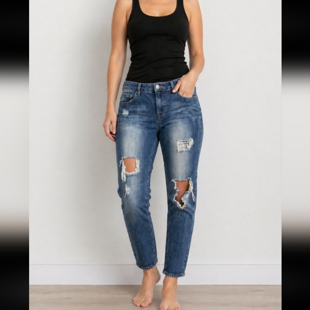 LIFE IN PROGRESS Distressed Jeans 26